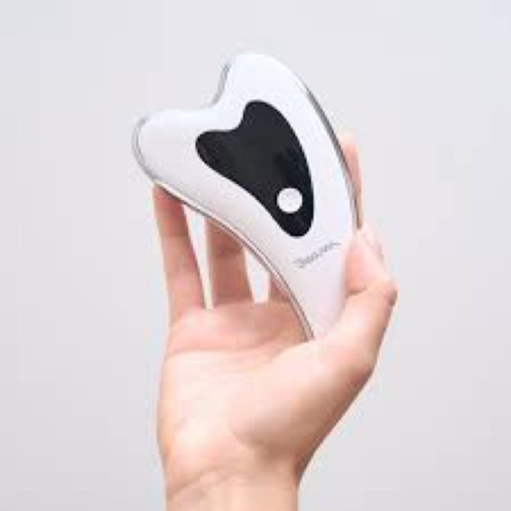 Beauty Messager Led Beam Gua Sha White and Black Heat shaped - Picture 3 of 3
